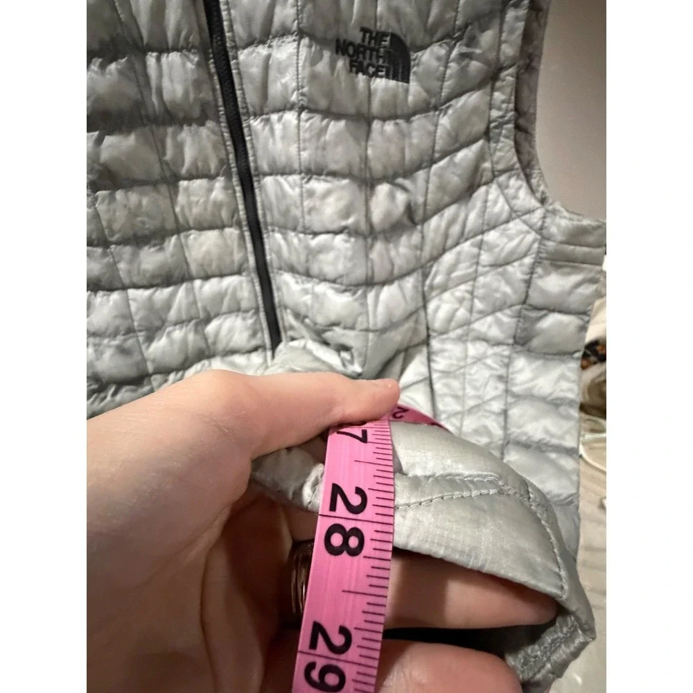 The North Face Mens Thermoball‎ Insulated Quilted Vest Silver Grey Large L Zip